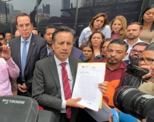 Frenar la corrupción del Poder Judicial y SCJN es una exigencia en Veracruz, afirma Gómez Cazarín