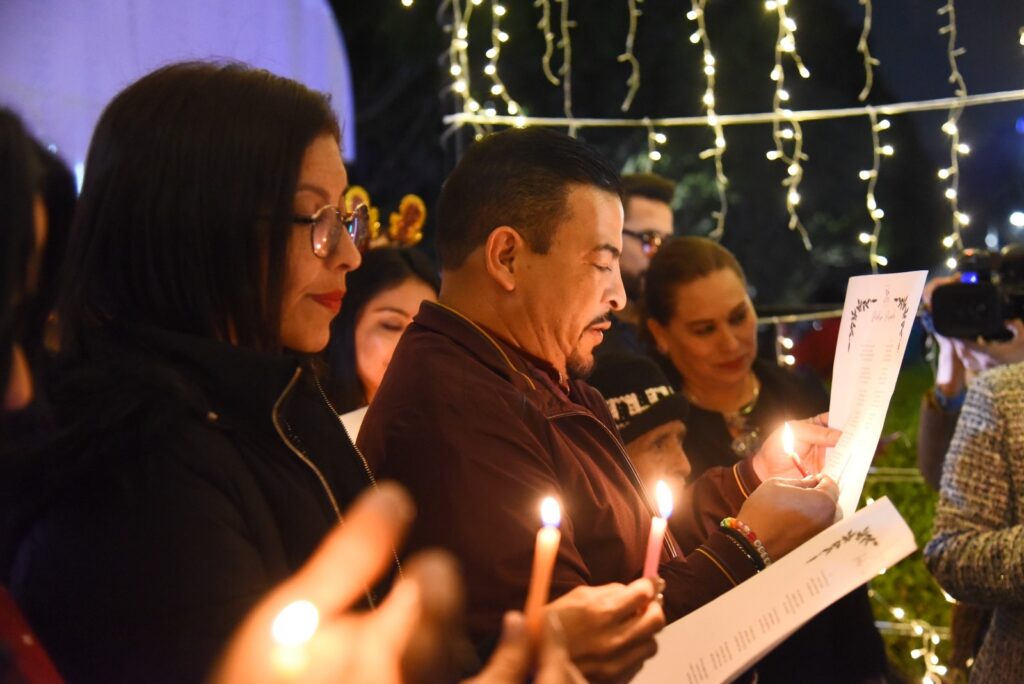 En el Congreso, celebran tradicional posada navideña