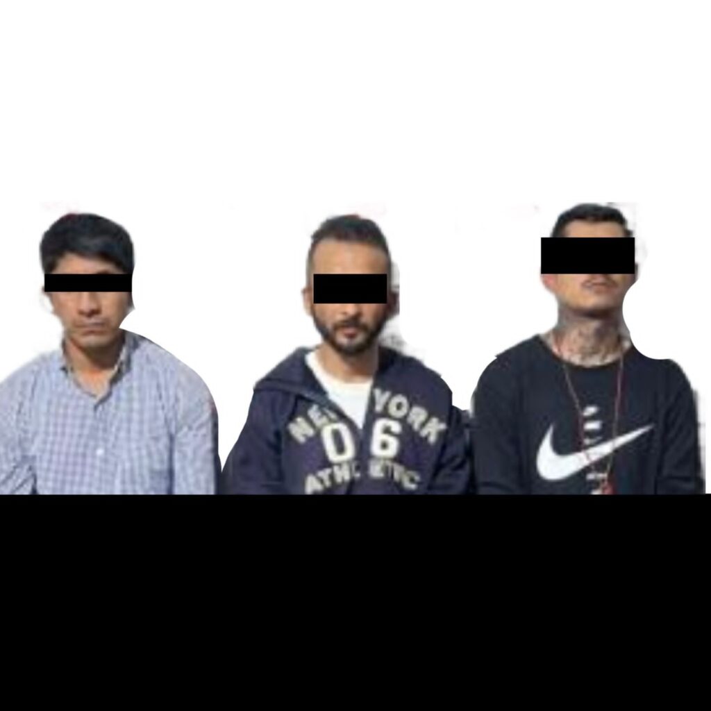 Caen tres integrantes de un grupo delincuencial en Coatzacoalcos, les aseguran armamento